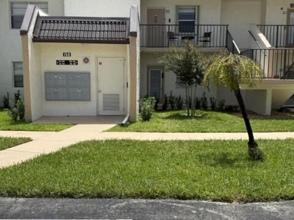 150 Lake Meryl Drive, Unit 145, West Palm Beach, FL 33411