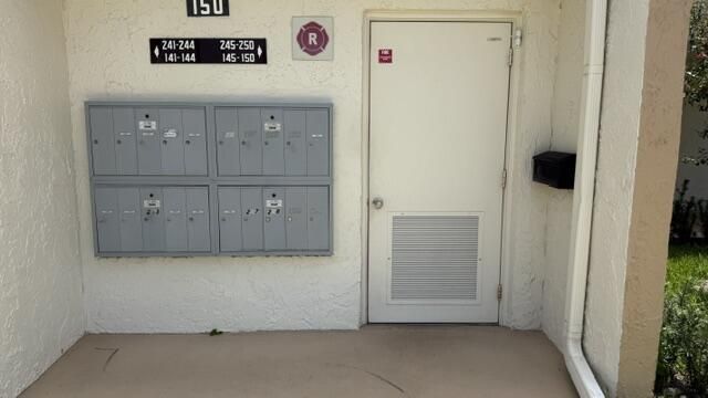 150 Lake Meryl Drive, Unit 145, West Palm Beach, FL 33411 Photo