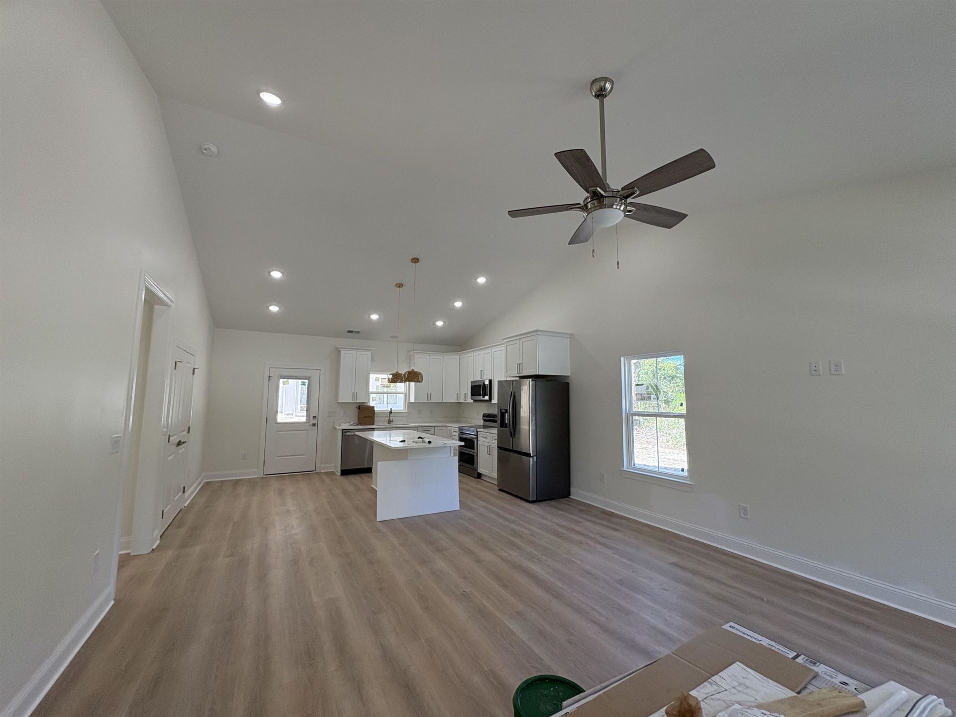 4340 Mineola Ave. Photo 5
