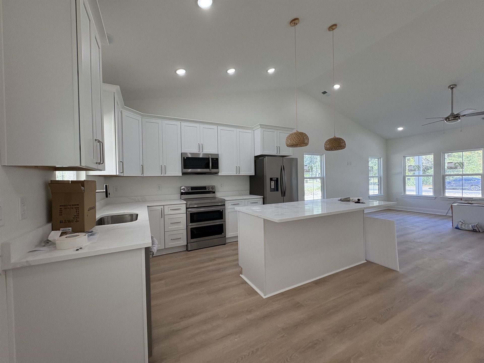 4340 Mineola Ave. Photo 6