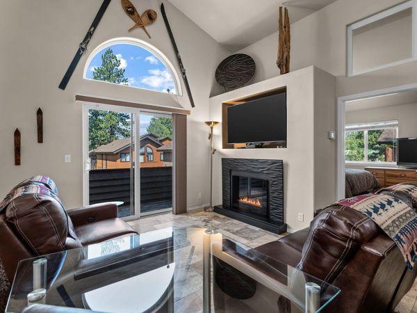 56860 Enterprise Drive, Unit # H1, Sunriver, OR 97707