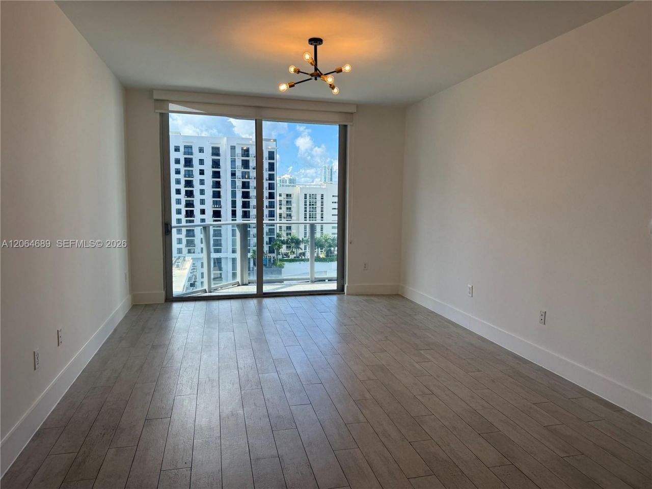1010 SW 2nd Ave , Unit 1501, Miami, FL 33130 Photo