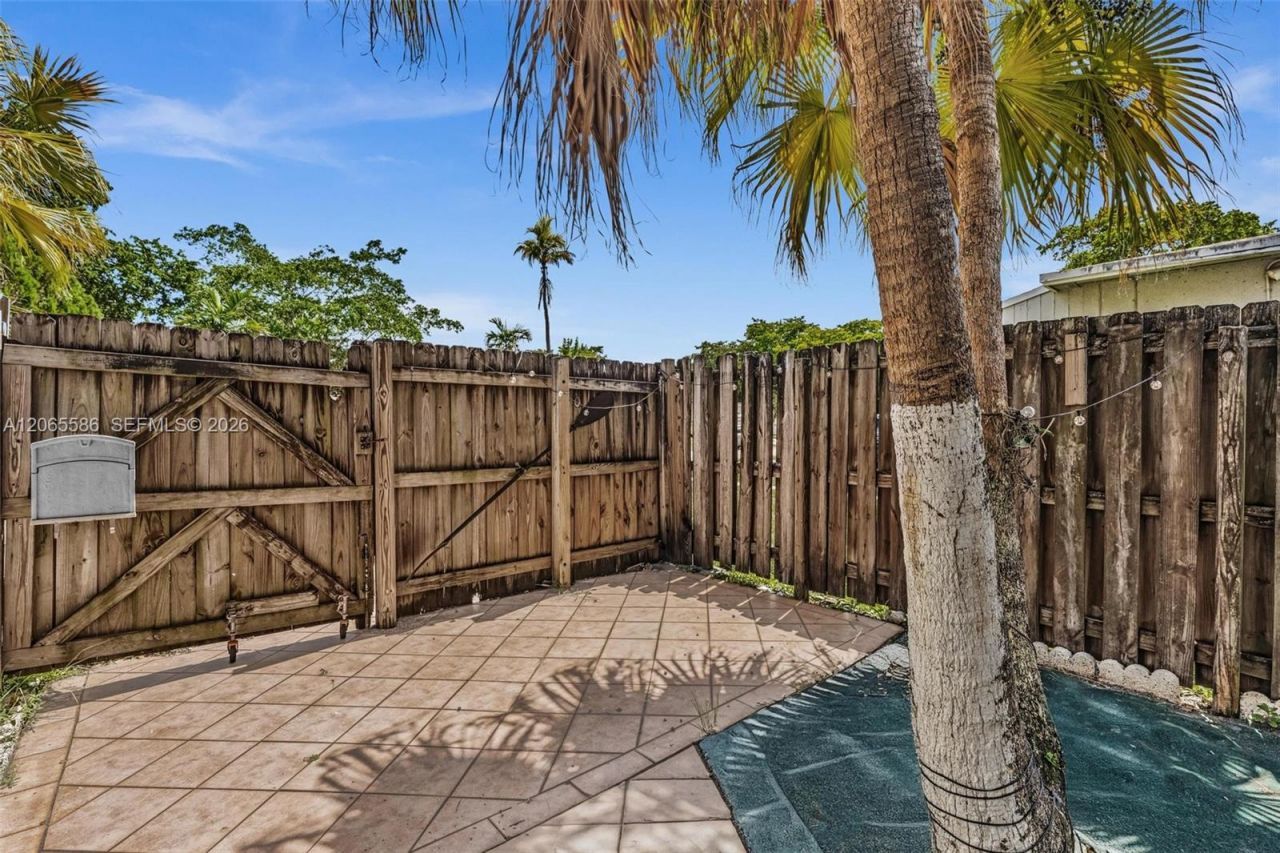 1943 Rodman St , Hollywood, FL 33020 Photo