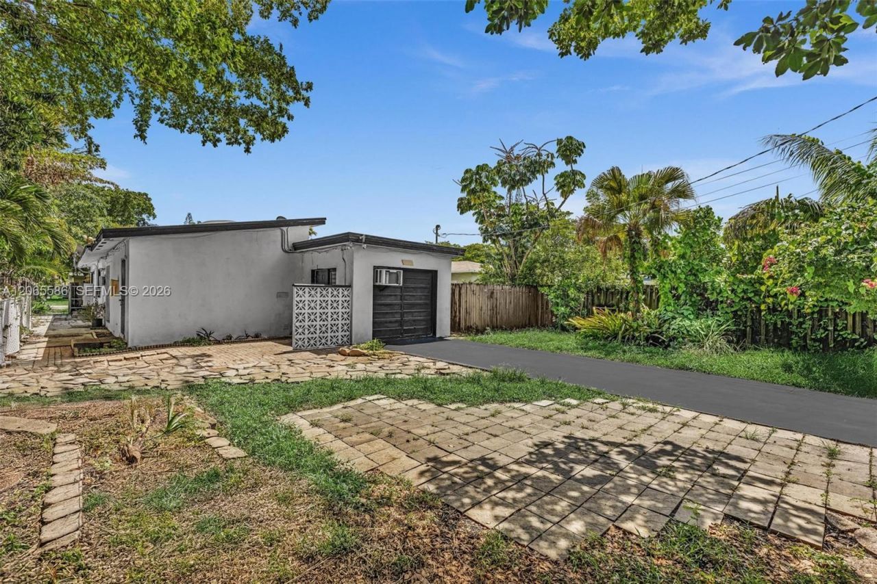 1943 Rodman St , Hollywood, FL 33020 Photo