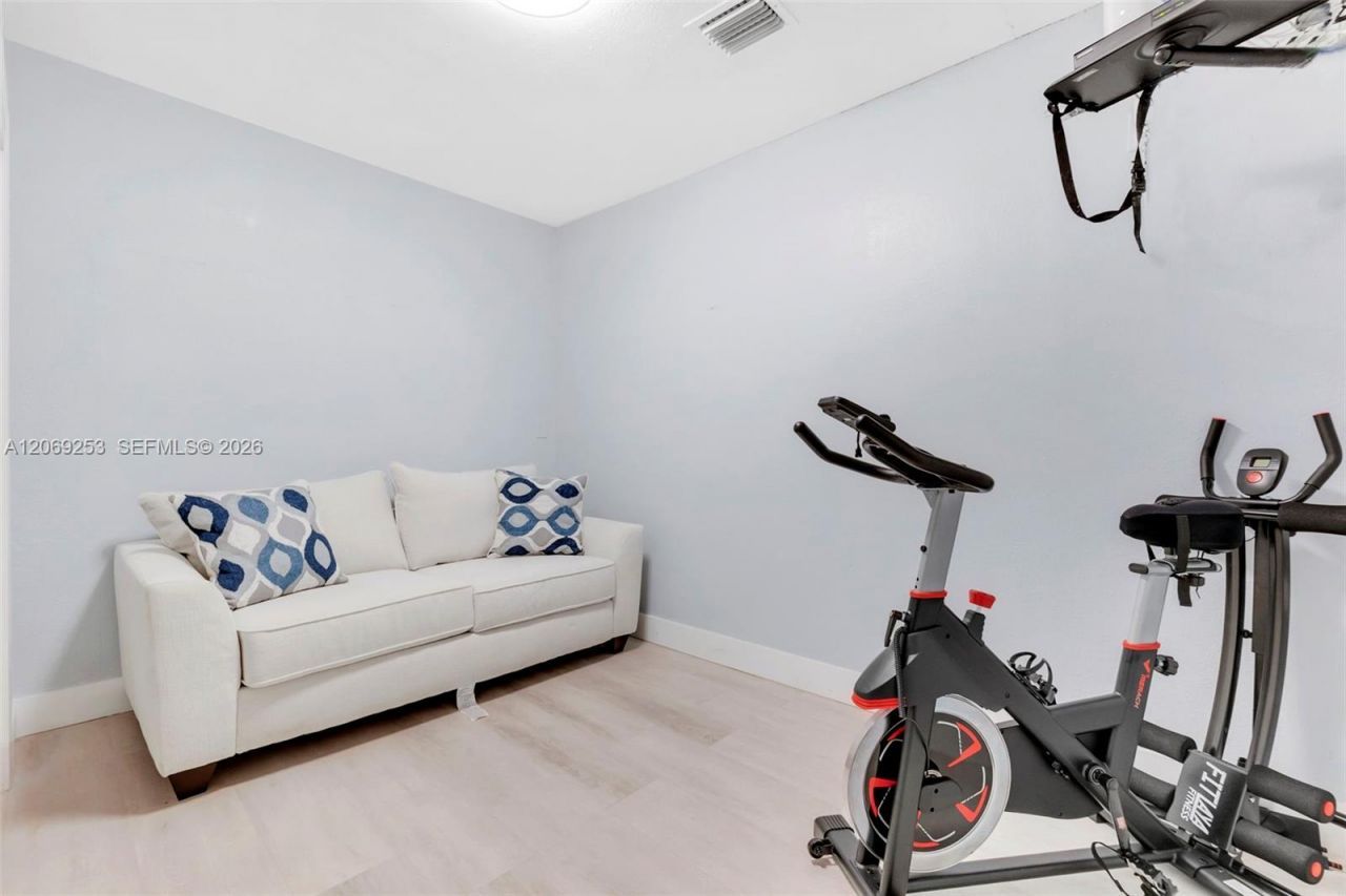 142 W 35th St , Hialeah, FL 33012 Photo