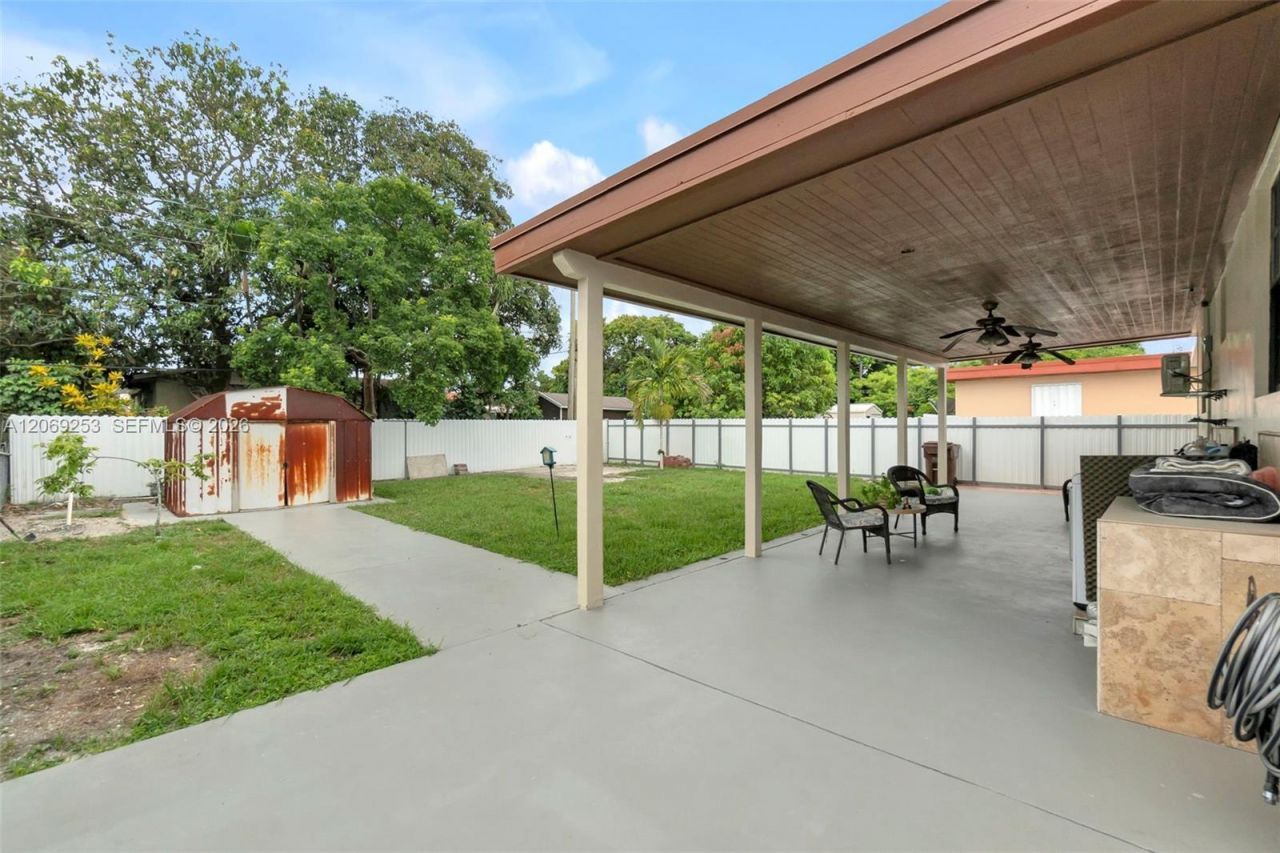 142 W 35th St , Hialeah, FL 33012 Photo