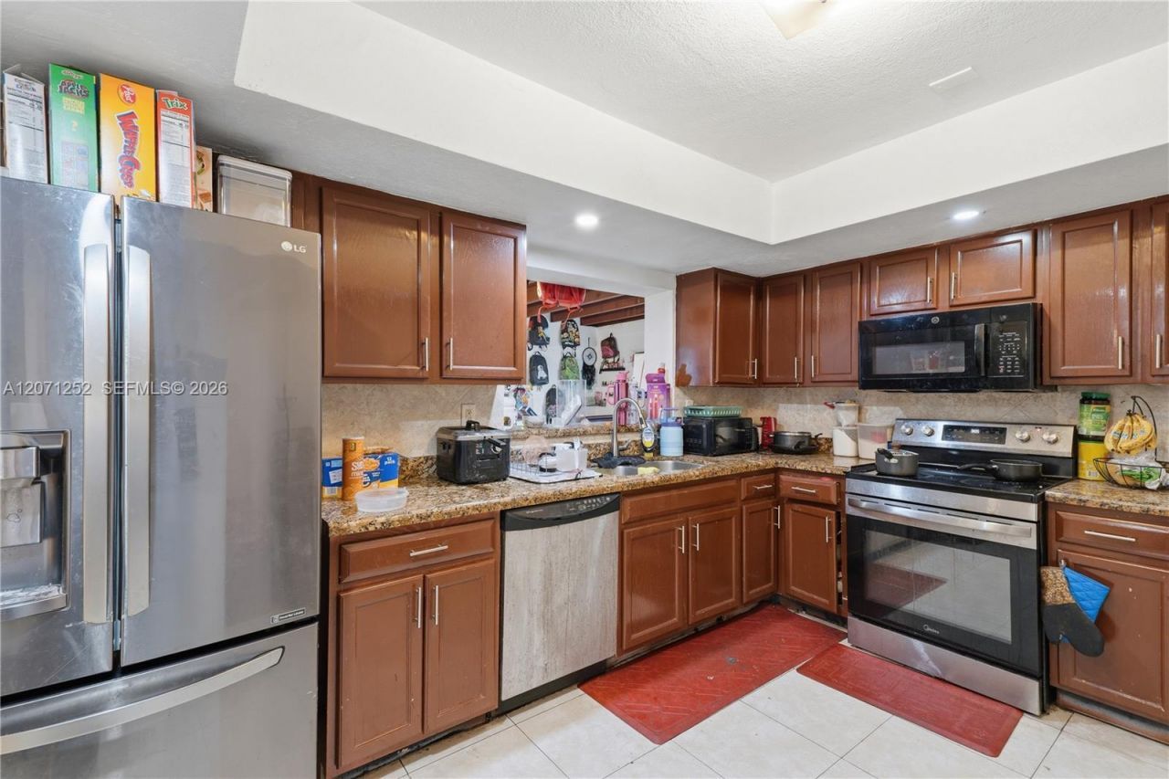 7636 Alhambra Blvd , Miramar, FL 33023 Photo