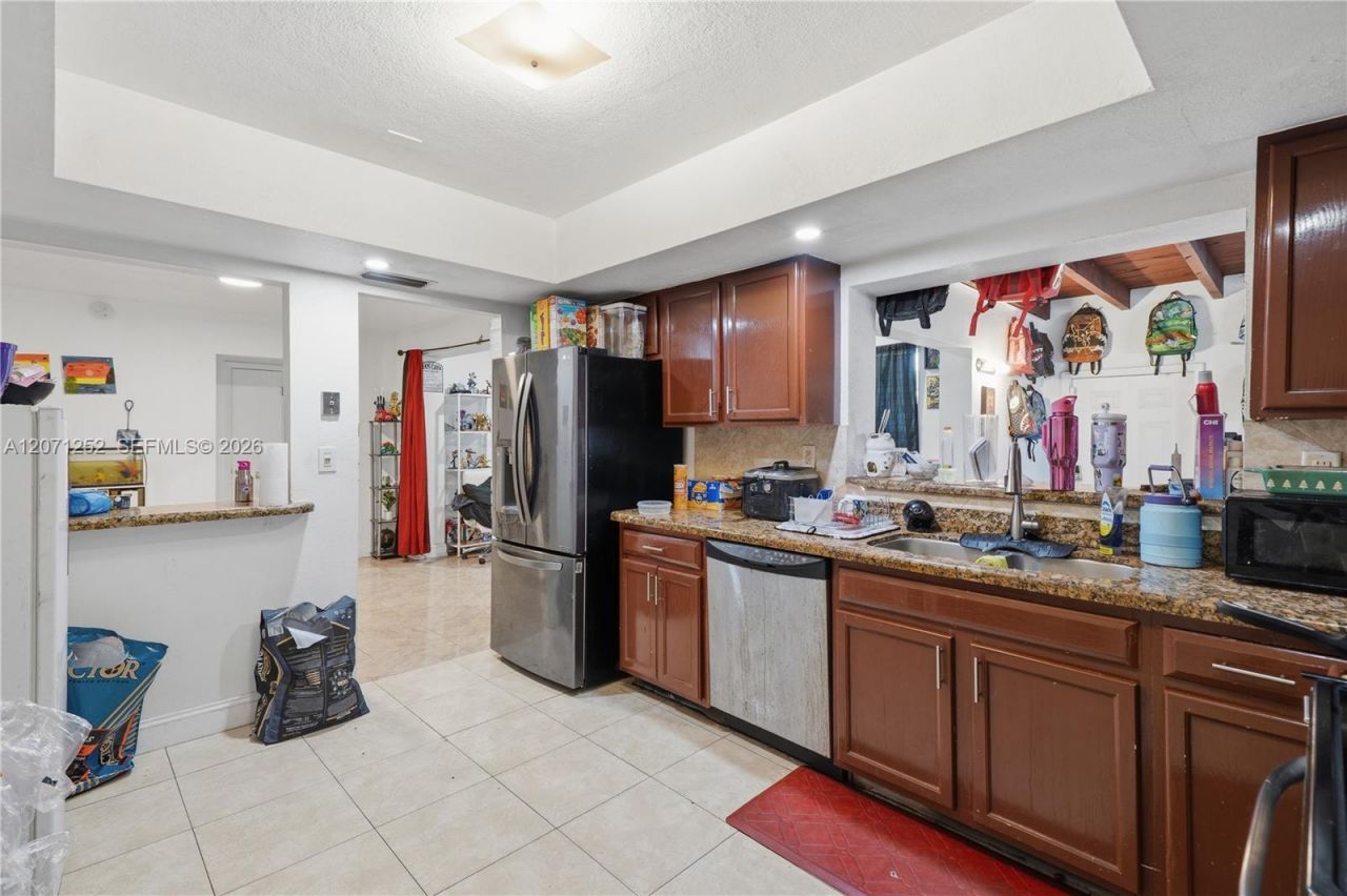 7636 Alhambra Blvd , Miramar, FL 33023 Photo