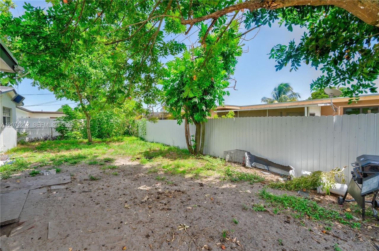 7636 Alhambra Blvd , Miramar, FL 33023 Photo