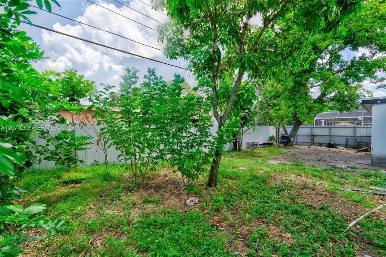 7636 Alhambra Blvd , Miramar, FL 33023 Photo