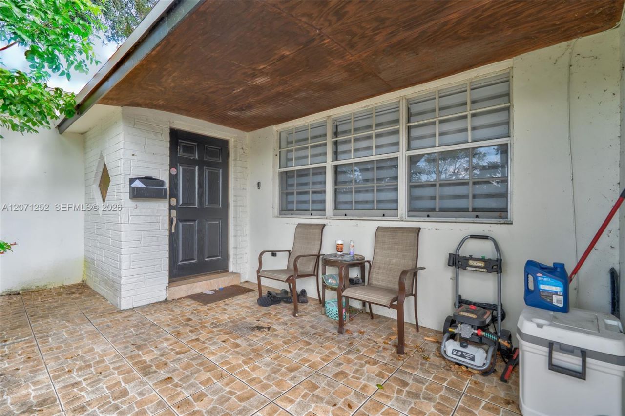 7636 Alhambra Blvd , Miramar, FL 33023 Photo