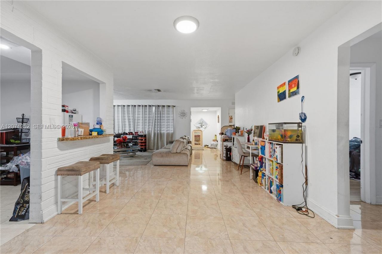 7636 Alhambra Blvd , Miramar, FL 33023 Photo