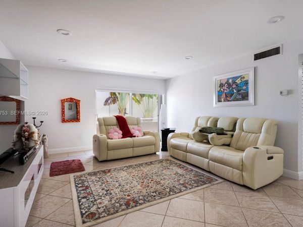 7757 SW 86th St , Unit C-218, Miami, FL 33143