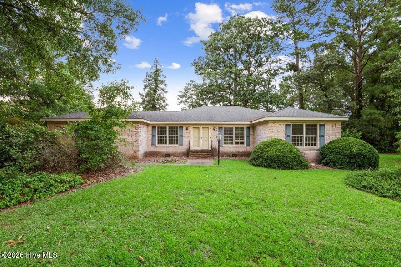 406 Daniel Drive, Goldsboro, NC 27534 Main Photo