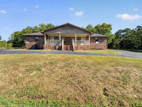 102 Etta Street , Hot Springs, AR 71901