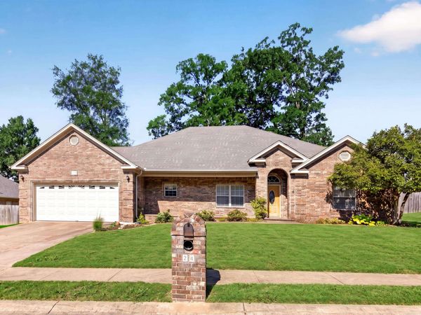 24 Crosswinds Drive, Cabot, AR 72023