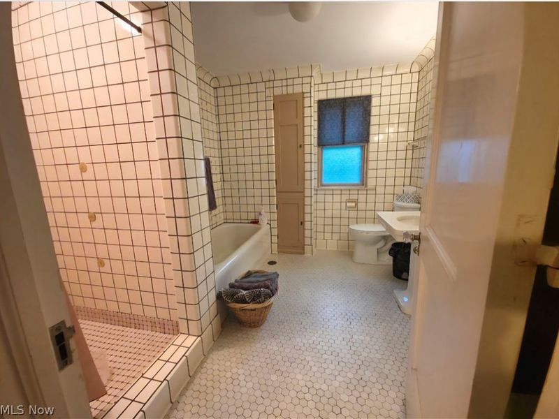 276 S Rose Boulevard, Akron, OH 44313 Photo 36