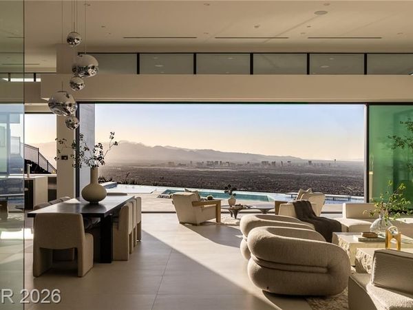 563 Grand Rim Drive, Henderson, NV 89012