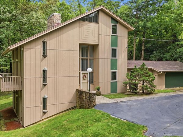 2700 Cardinal Road, Springfield, OH 45502