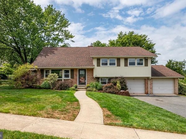 509 BERKS PLACE, READING, PA 19609