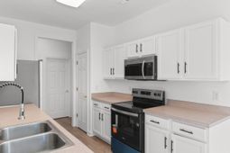 820 Clarion Ct. photo 4