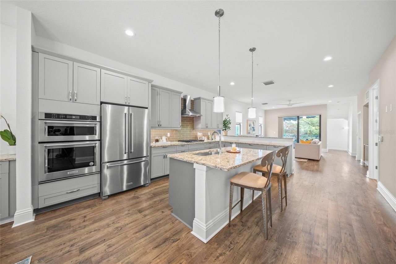 72 N School Avenue, Sarasota, FL 34237 Photo