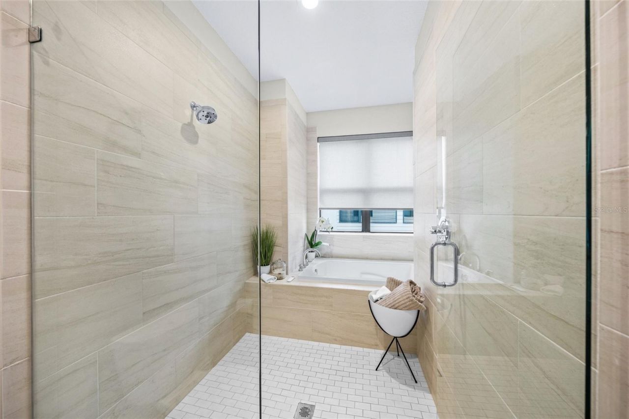 72 N School Avenue, Sarasota, FL 34237 Photo