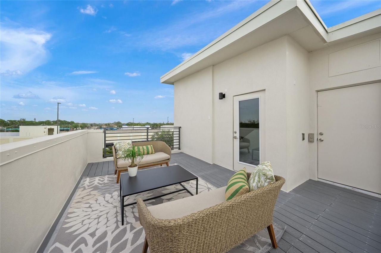 72 N School Avenue, Sarasota, FL 34237 Photo