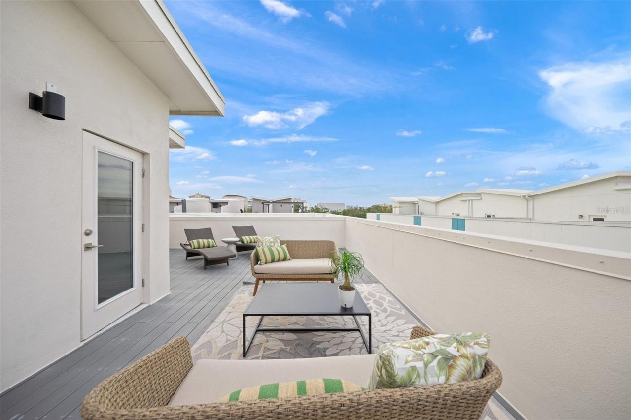 72 N School Avenue, Sarasota, FL 34237 Photo