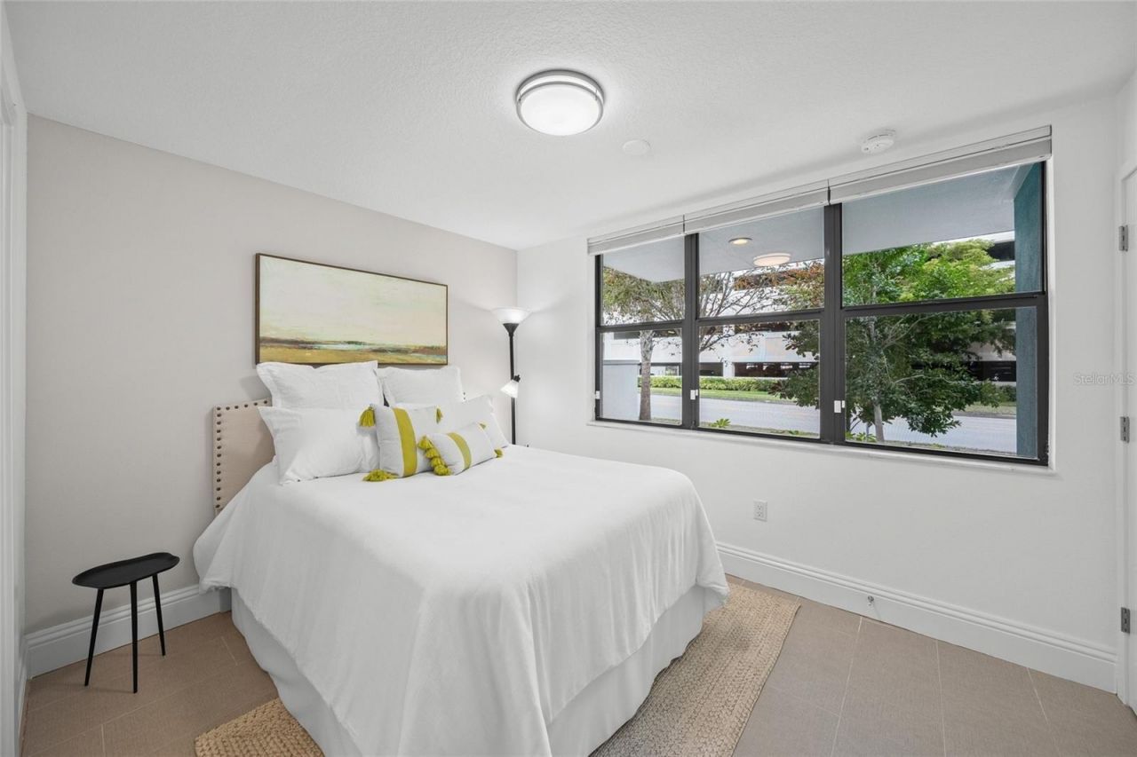 72 N School Avenue, Sarasota, FL 34237 Photo