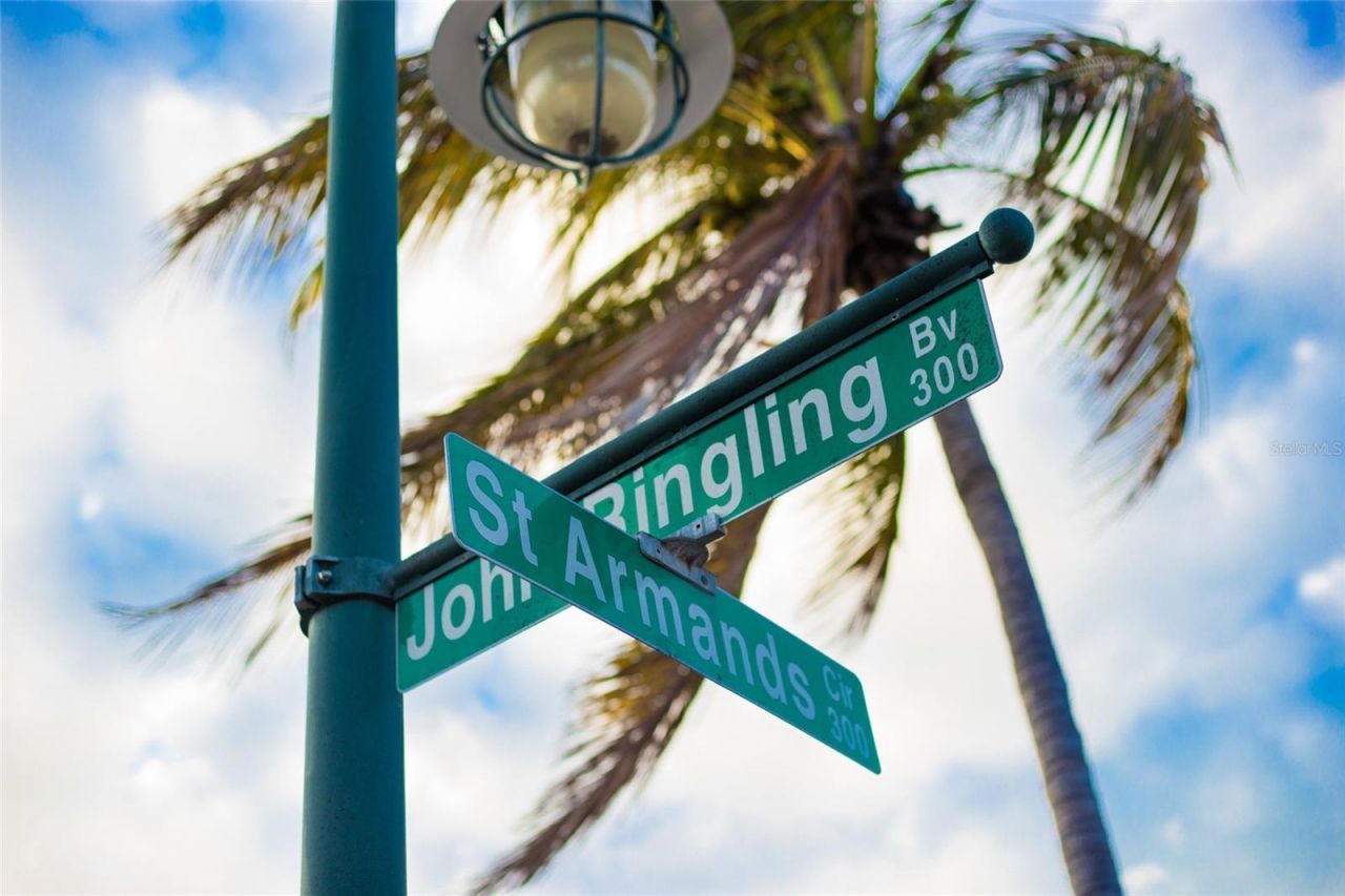 72 N School Avenue, Sarasota, FL 34237 Photo