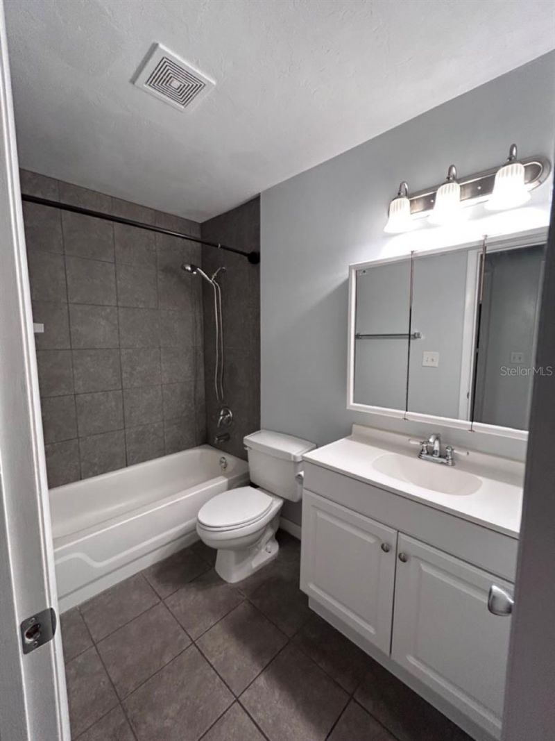 4135 NW 30th Terrace, Gainesville, FL 32605 Photo