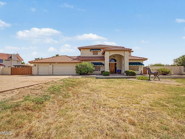 7823 N CITRUS Road, Waddell, AZ 85355