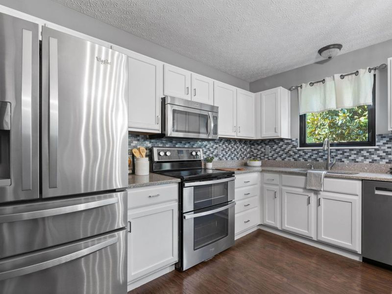 2935 Splitrock Road, Columbus, OH 43221 Photo 4
