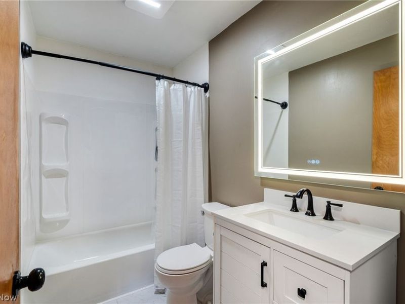 3940 Shelby Road, Youngstown, OH 44511 Photo 13