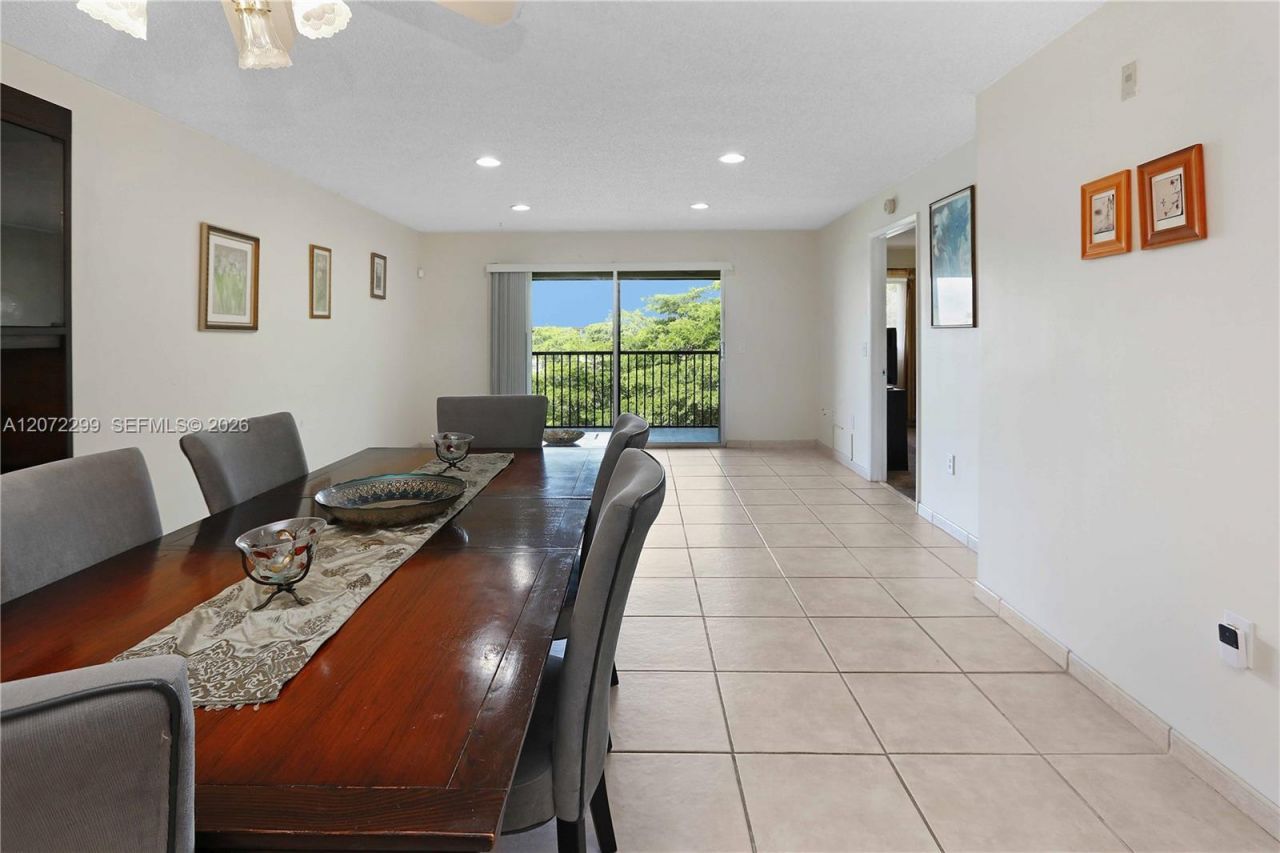 850 SW 138th Ave , Unit 408D, Pembroke Pines, FL 33027 Photo