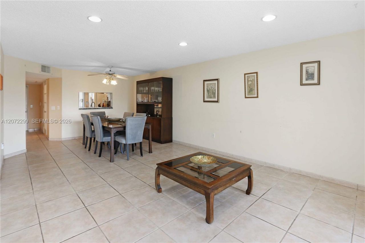 850 SW 138th Ave , Unit 408D, Pembroke Pines, FL 33027 Photo