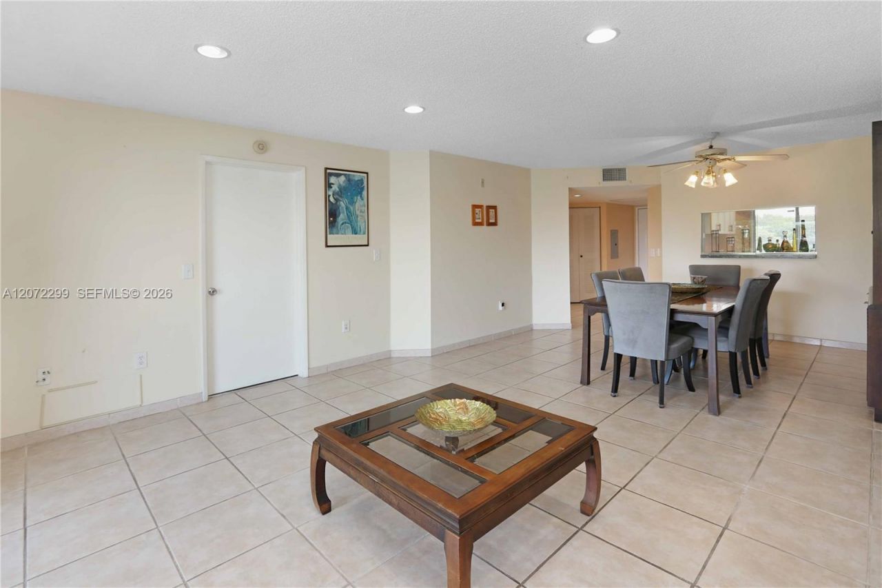 850 SW 138th Ave , Unit 408D, Pembroke Pines, FL 33027 Photo