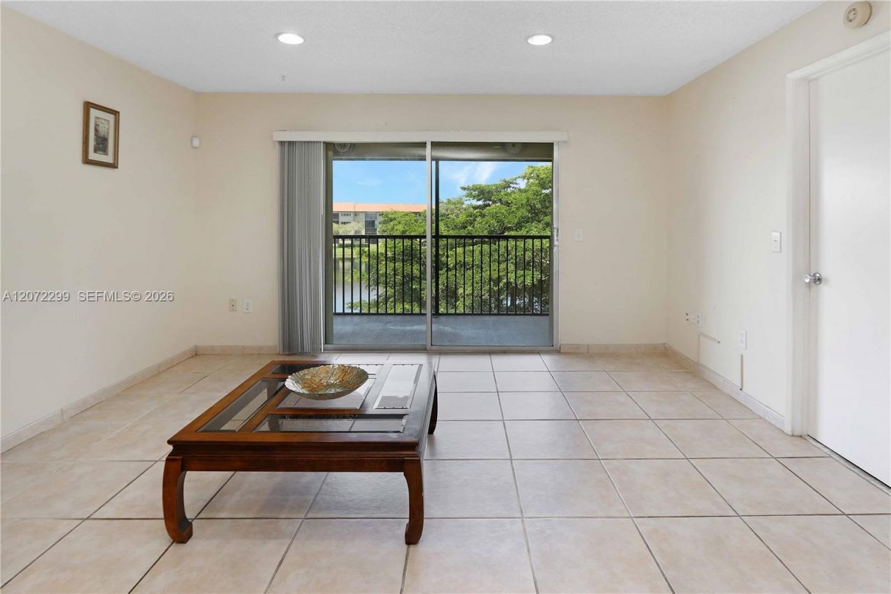 850 SW 138th Ave , Unit 408D, Pembroke Pines, FL 33027 Photo