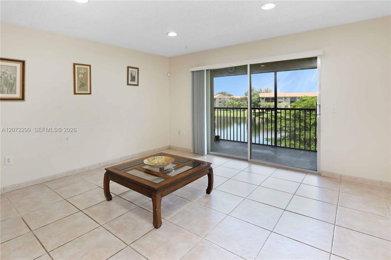850 SW 138th Ave , Unit 408D, Pembroke Pines, FL 33027 Photo