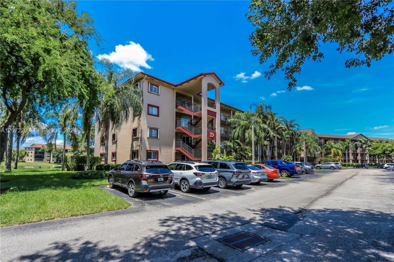 850 SW 138th Ave , Unit 408D, Pembroke Pines, FL 33027 Photo