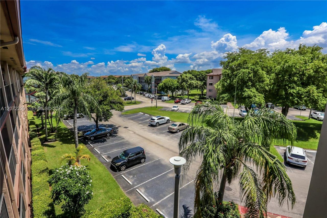 850 SW 138th Ave , Unit 408D, Pembroke Pines, FL 33027 Photo