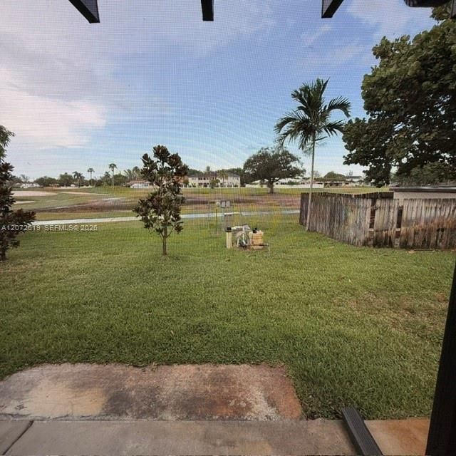 19229 E Lake Dr , Hialeah, FL 33015 Photo