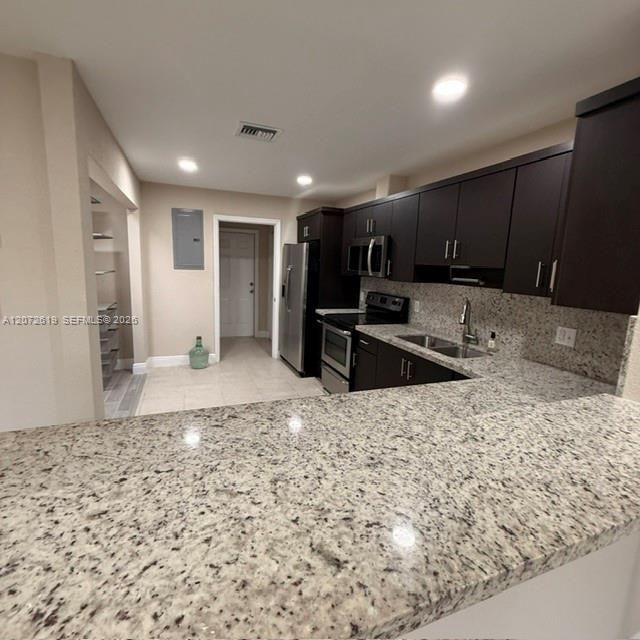 19229 E Lake Dr , Hialeah, FL 33015 Photo