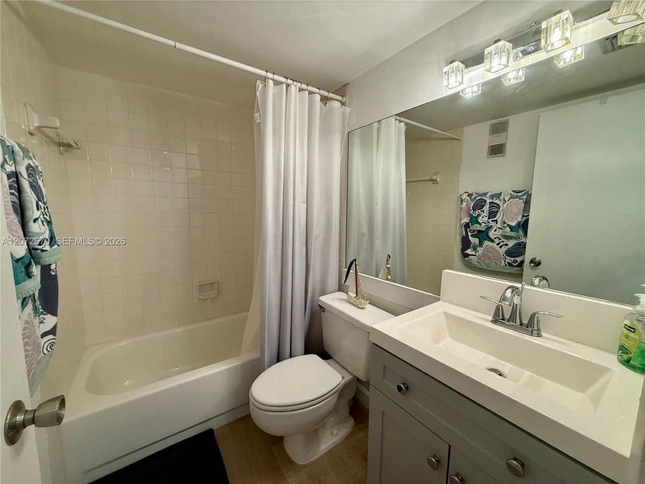 770 Claughton Island Dr , Unit 1104, Miami, FL 33131 Photo