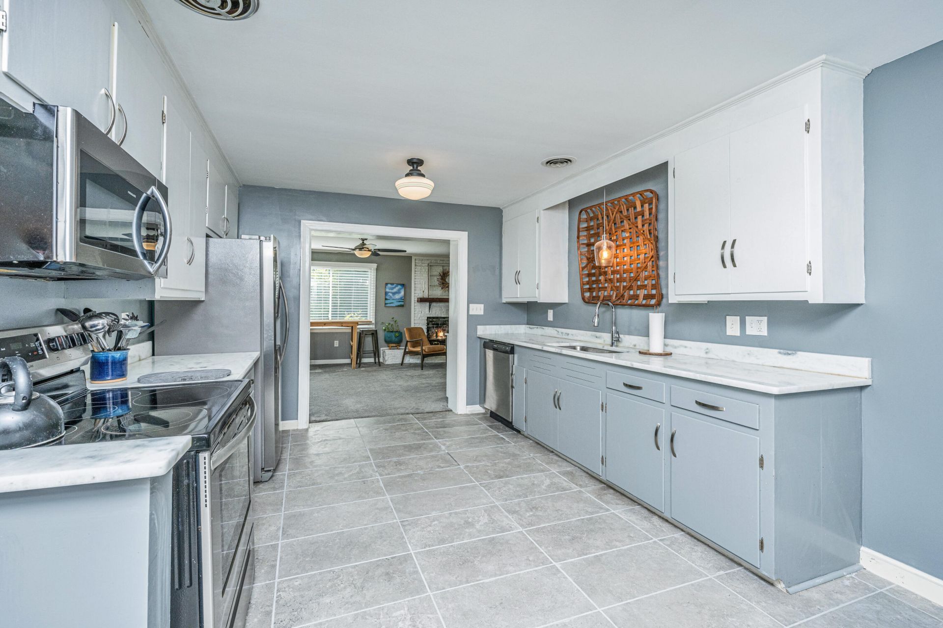 5112 Victoria Avenue Photo 9