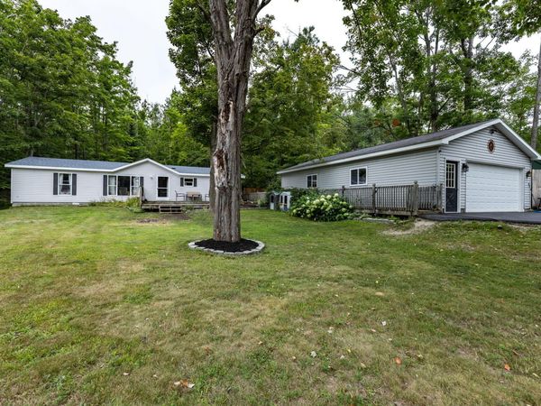 6903 Tim Buck Trail, Cheboygan, MI 49721