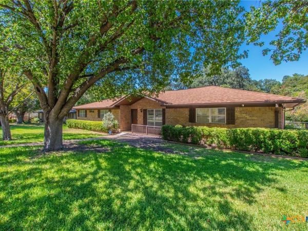 3302 Pin Oak Drive, Temple, TX 76502