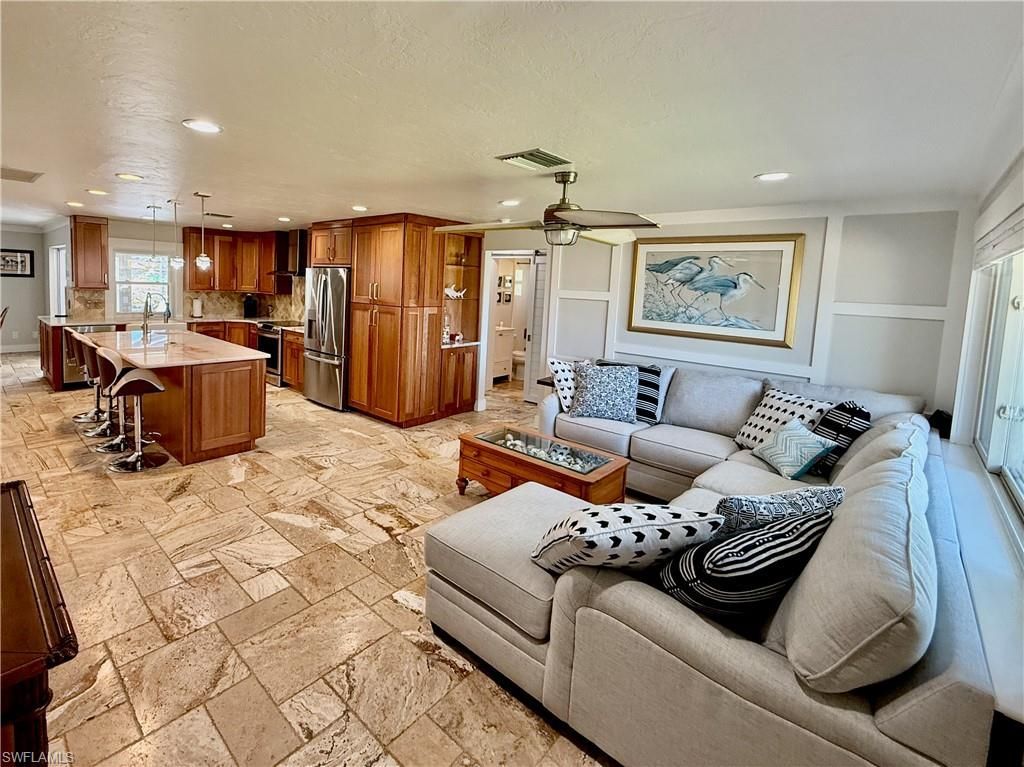 1808 SE 13th Ter, Cape Coral, FL 33990 Photo