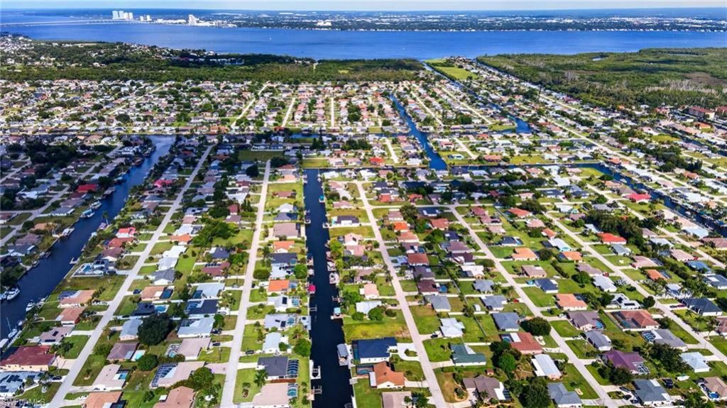 1808 SE 13th Ter, Cape Coral, FL 33990 Photo